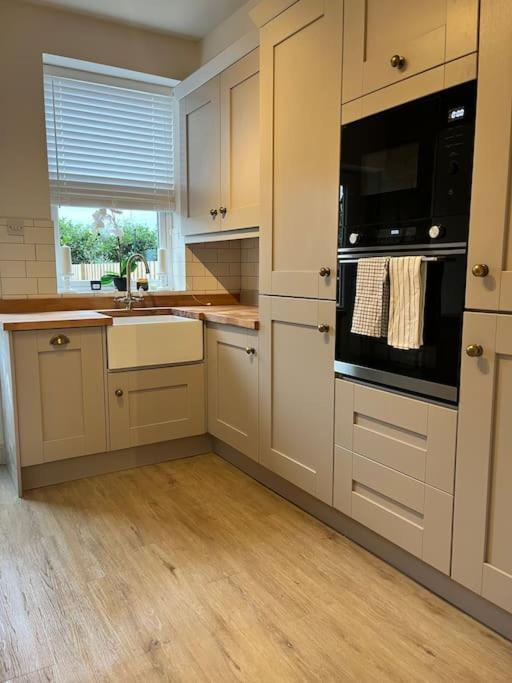 Wellington Cottage Ilkley Buitenkant foto